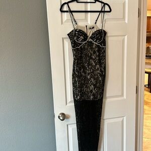 Super cute date night dress…Black with lace